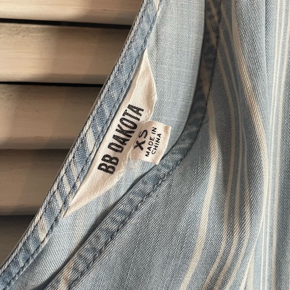 Blue jumpsuit with ruffles and white stripes - Picture 3 of 3